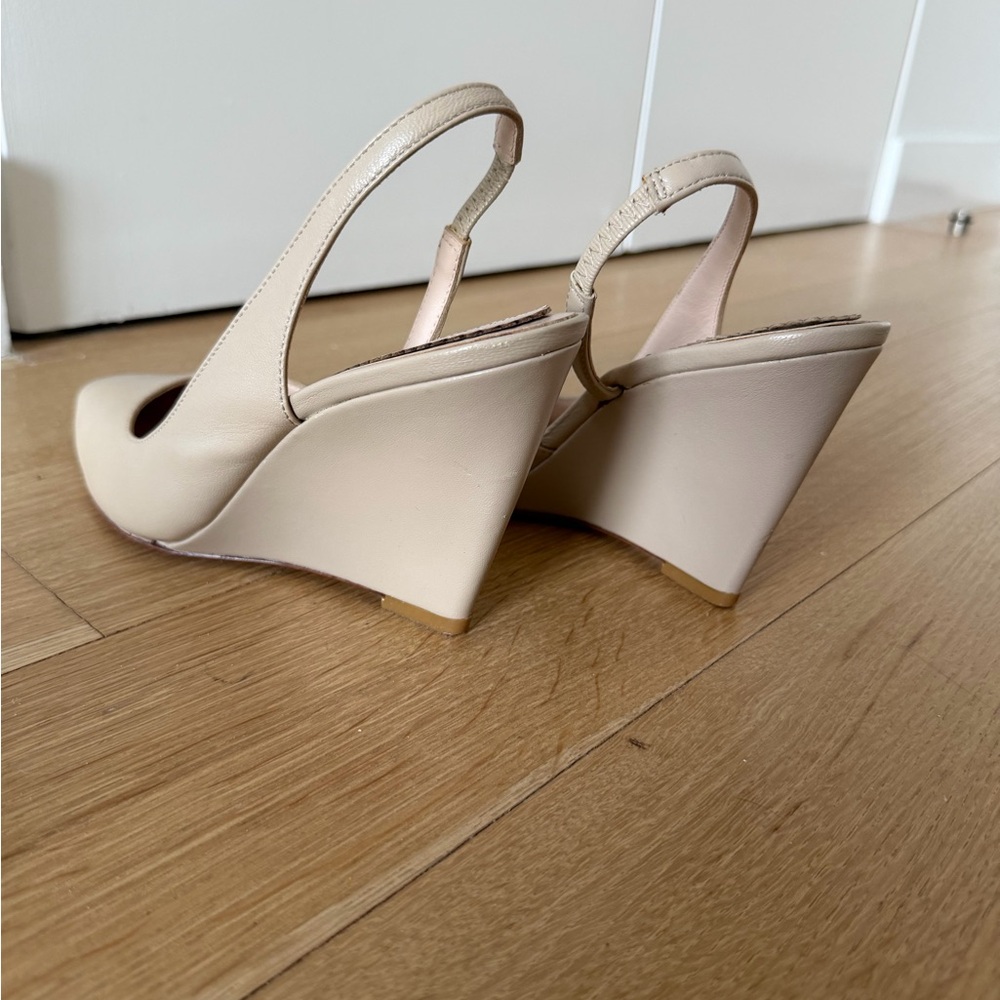 Pour La Victoire Women's Beige Slingback Heels - Picture 5 of 9